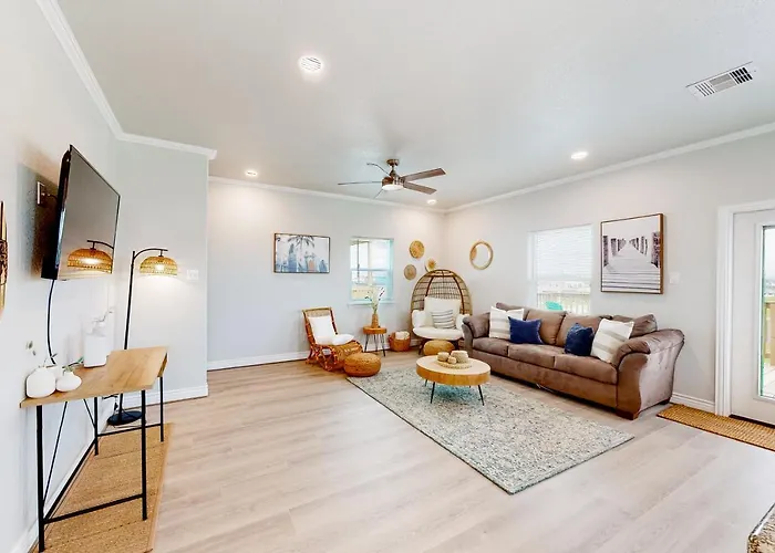 Caisson Modern Beach Cottage