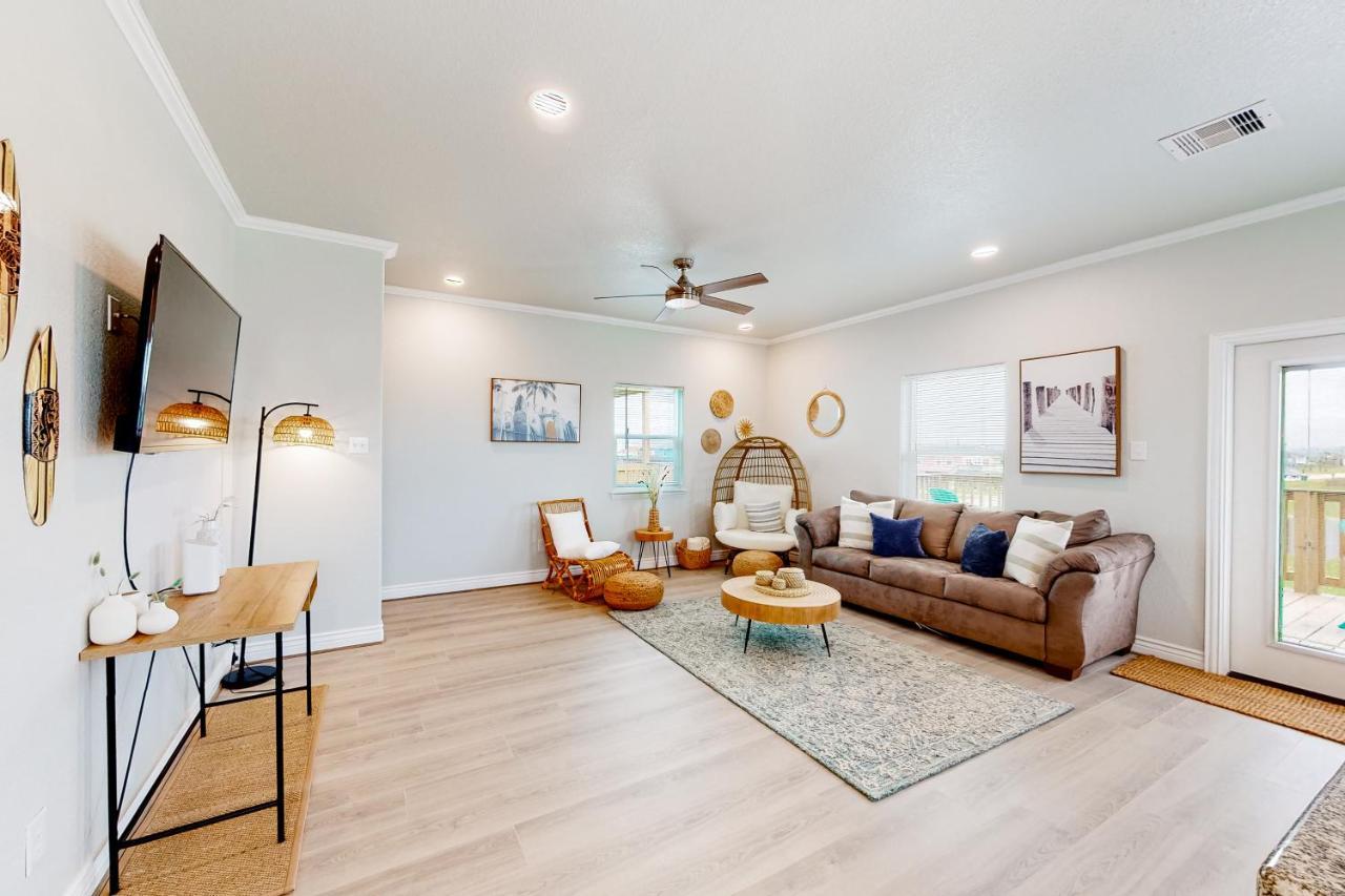 Caisson Modern * Surfside Beach