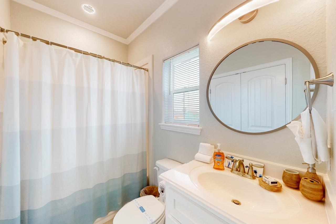 Caisson Modern * Surfside Beach